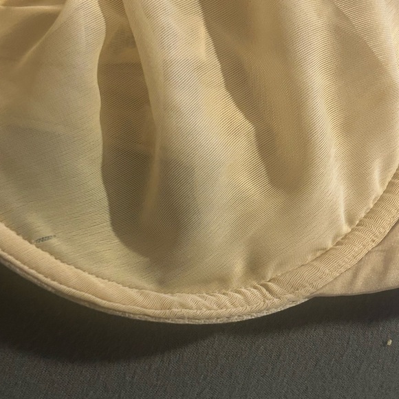 SKIMS No Show Molded Unlined Balconette Bra flaw last photo 38DD 154 - Picture 5 of 8